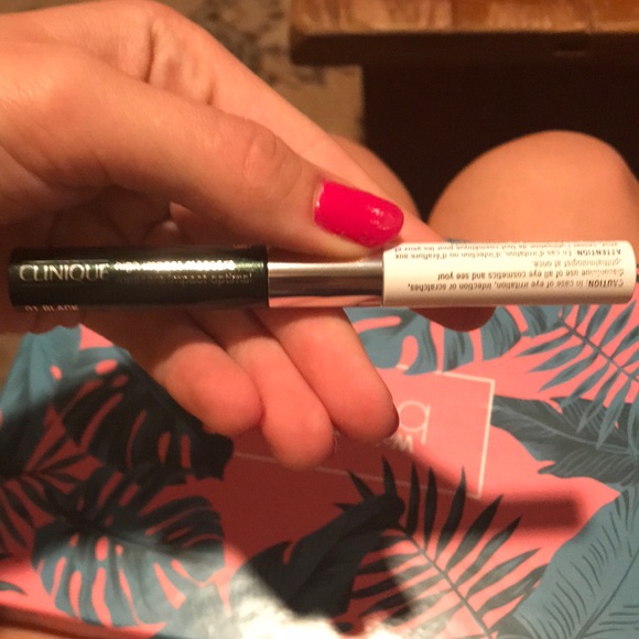 Clinique Mascara and Primer - Picture 1 of 2